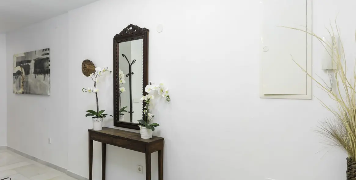Venta de apartamento en planta media en Benalmadena Costa 14