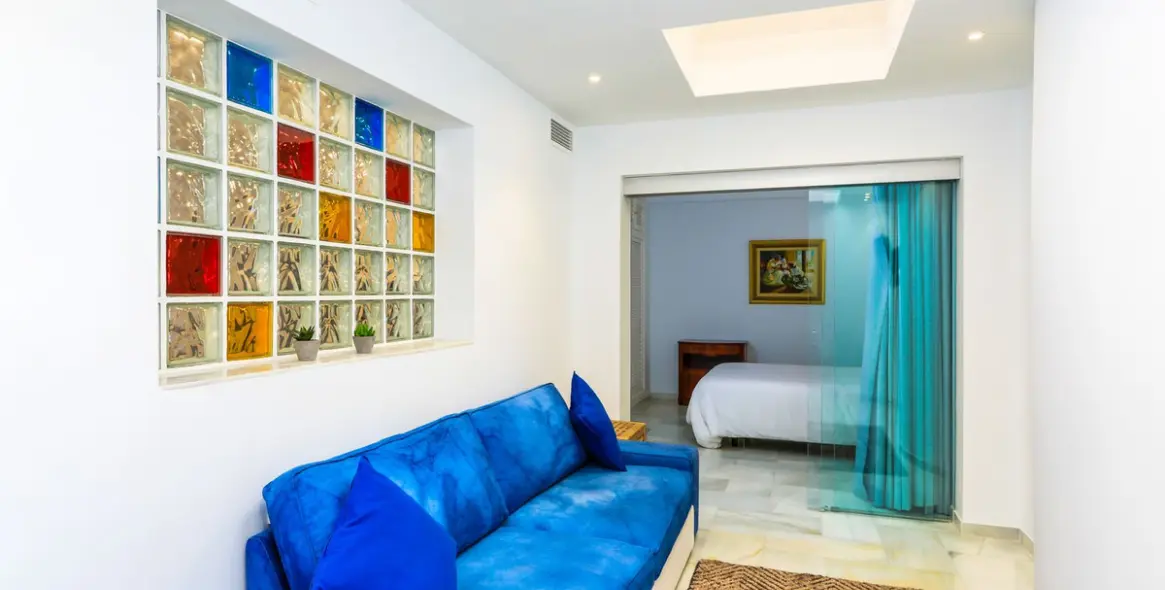 Venta de apartamento en planta media en Benalmadena Costa 16