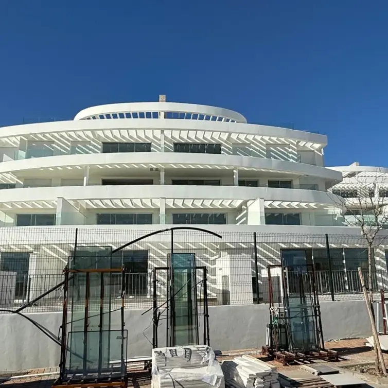 Sale of middle floor apartment in La Cala de Mijas