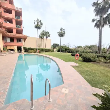 Продажа апартаментов на среднем этаже в Benalmadena