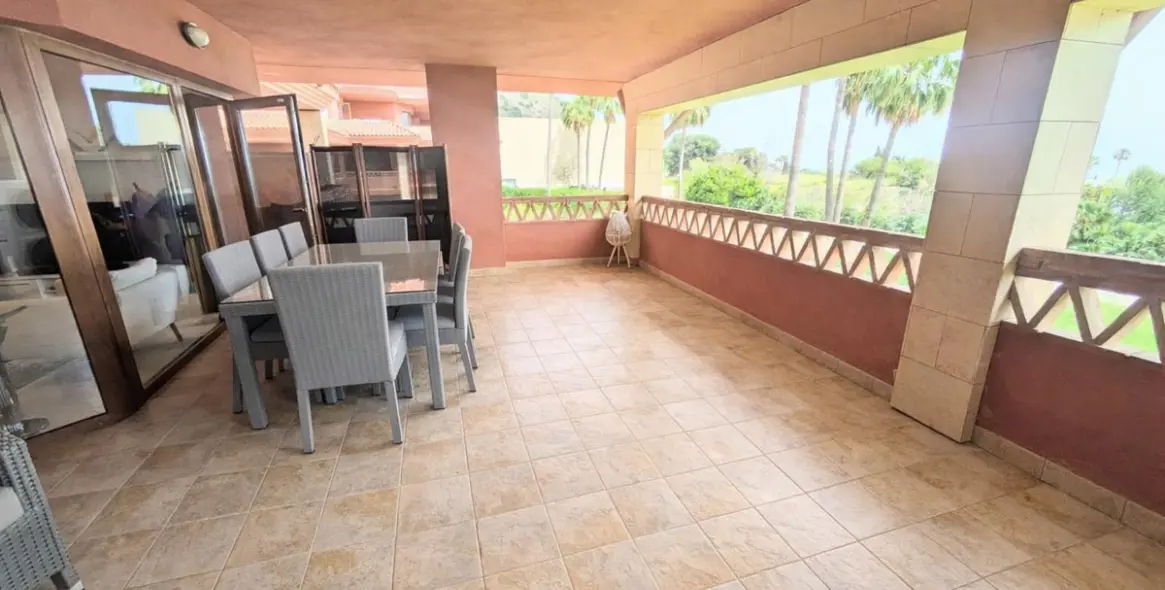 Sale of middle floor apartment in Benalmadena 15