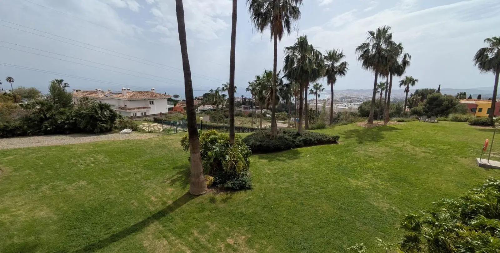 Продажа апартаментов на среднем этаже в Benalmadena 3