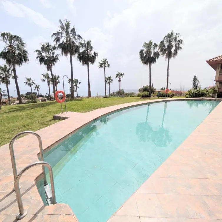 Sale of middle floor apartment in Benalmadena