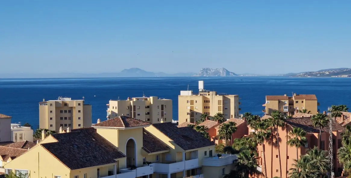 Продажа пентхауса в Estepona 1