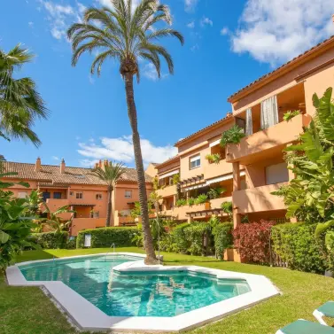 Sale of ground floor apartment in The Golden Mile