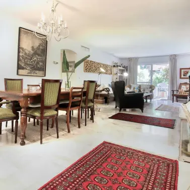 Sale of ground floor apartment in The Golden Mile