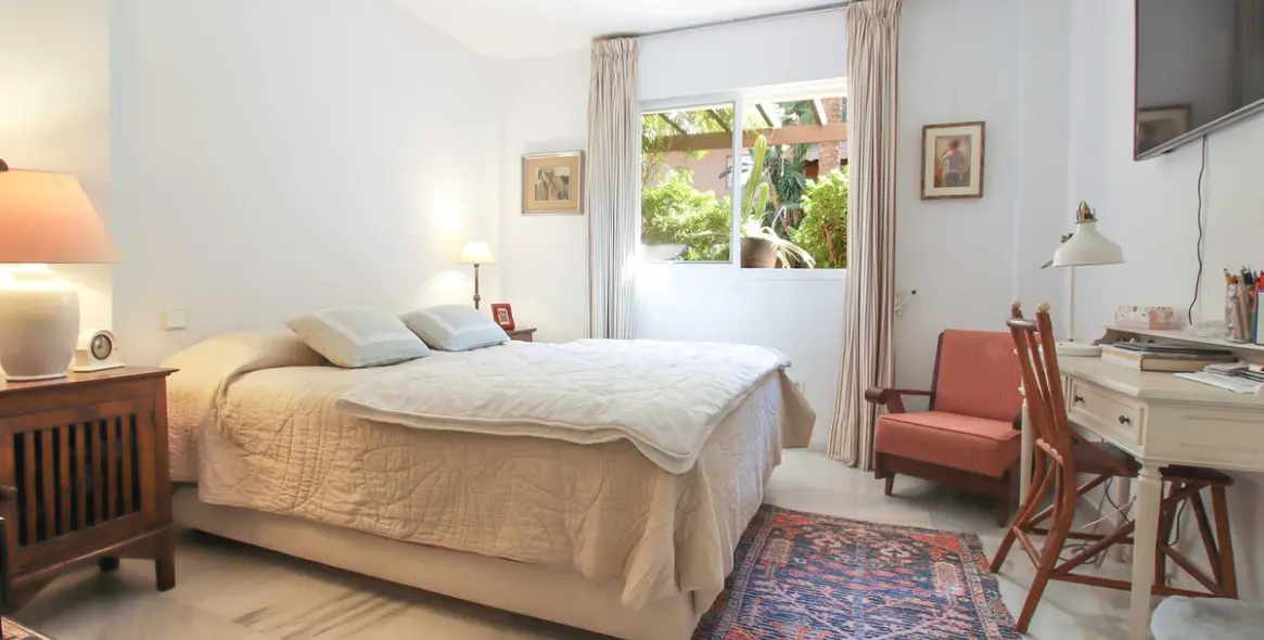 Sale of ground floor apartment in The Golden Mile 10