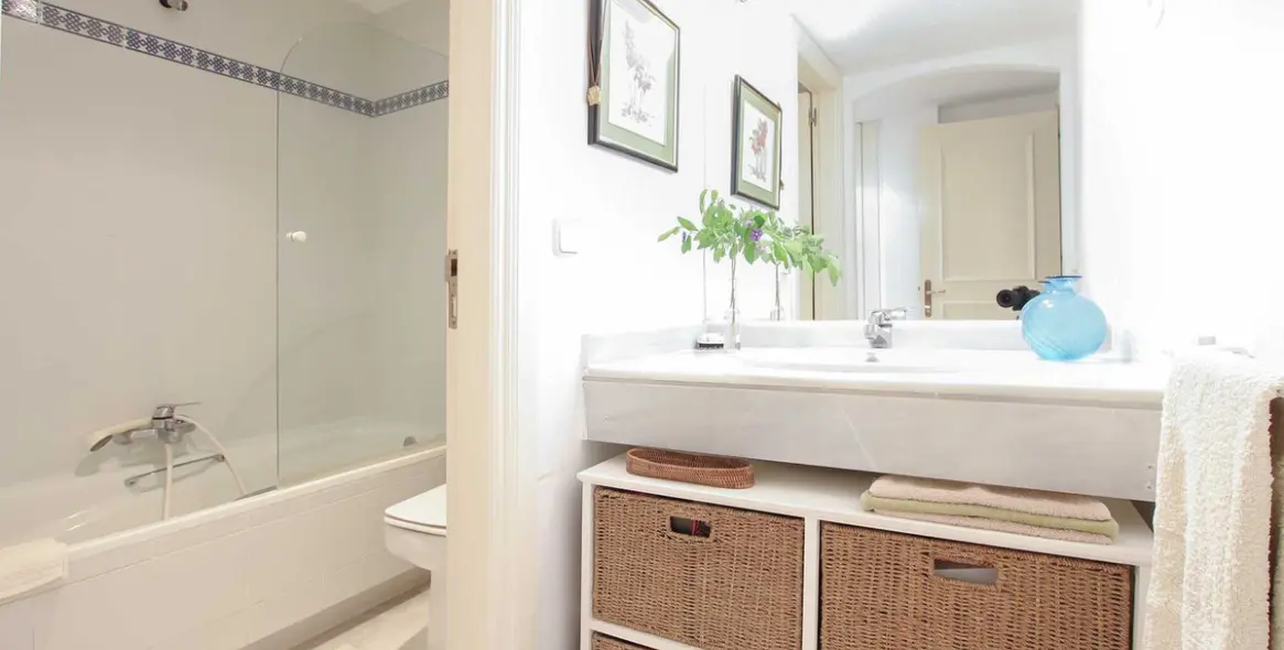 Sale of ground floor apartment in The Golden Mile 12