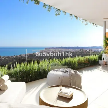 Продажа апартаментов на первом этаже в Fuengirola