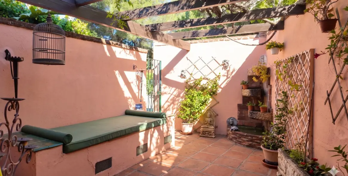 Sale of detached villa in Estepona 7