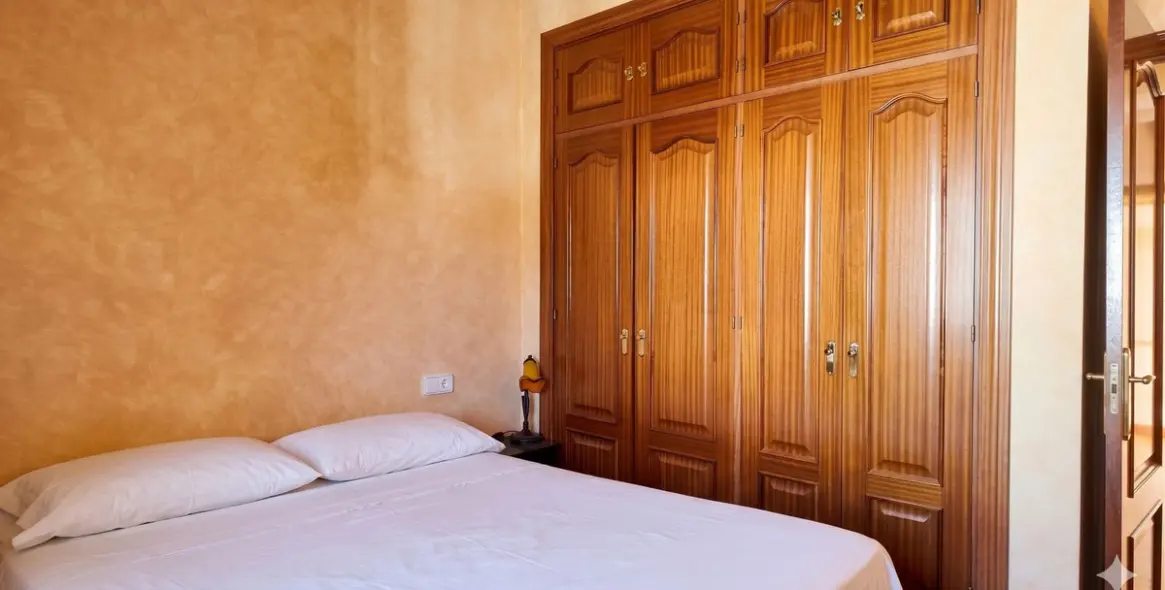 Sale of detached villa in Estepona 20