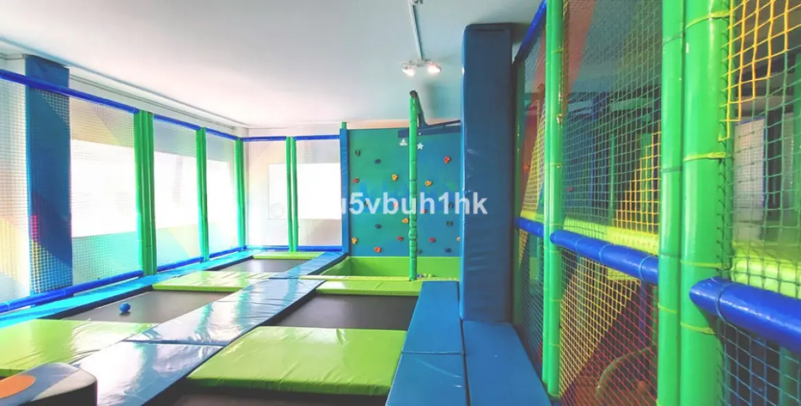 Sale of other in Fuengirola 9