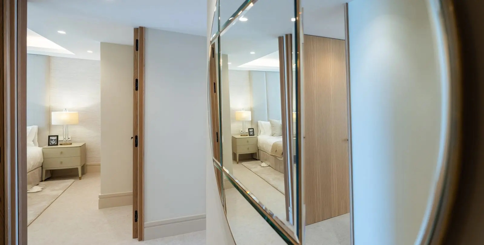 Venta de apartamento en planta media en Puerto Banús 15