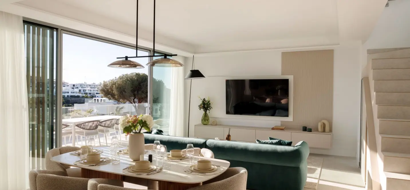 Продажа двухуровневого пентхауса в Marbella 1