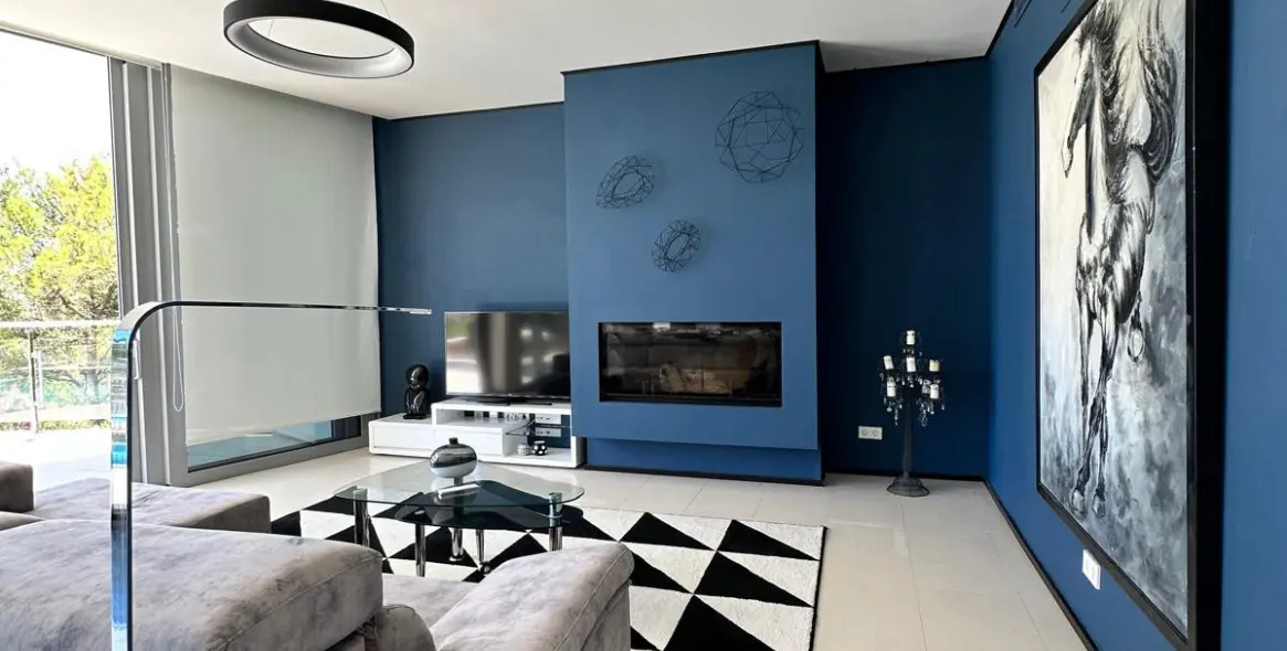 Sale of semi-detached house in The Golden Mile 3