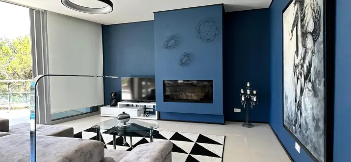 Sale of semi-detached house in The Golden Mile 2