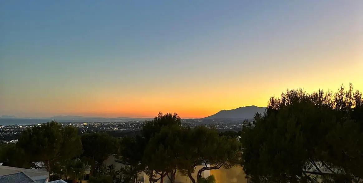 Sale of semi-detached house in The Golden Mile 20