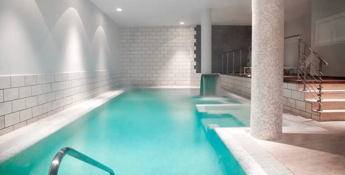 Sale of semi-detached house in The Golden Mile 28