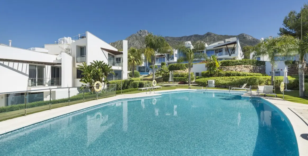 Sale of semi-detached house in The Golden Mile 29