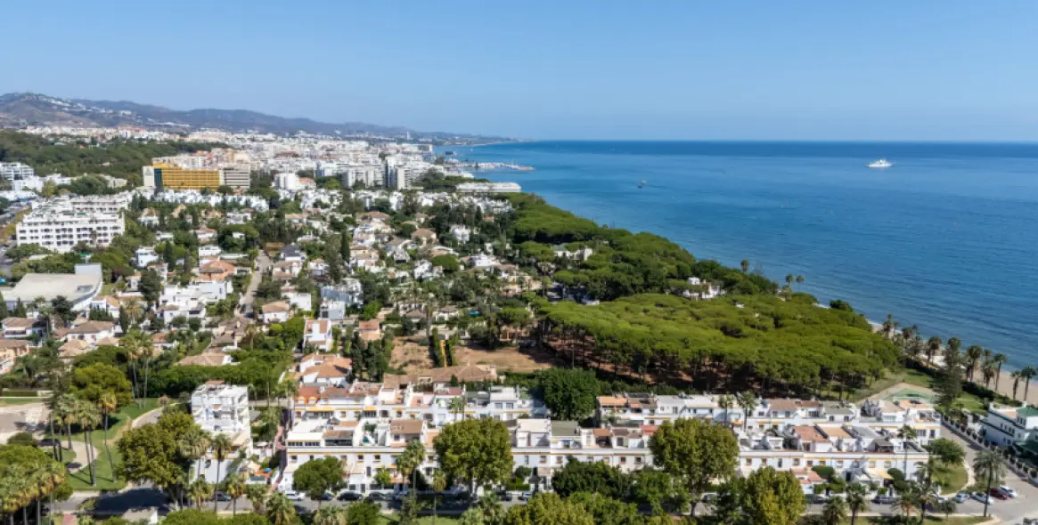 Sale of townhouse in The Golden Mile 8