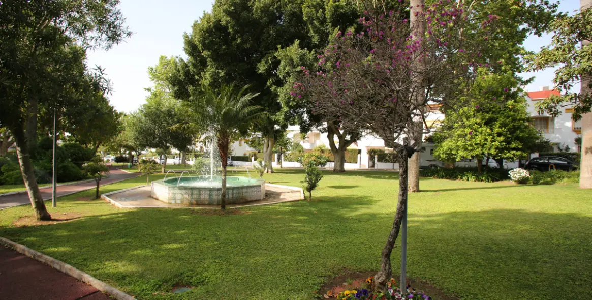 Sale of townhouse in The Golden Mile 9