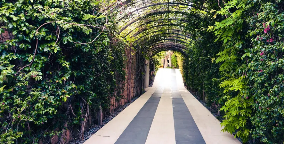 Продажа  отдельно стоящей виллы в The Golden Mile 12