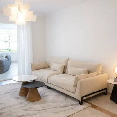 Краткосрочная аренда апартаментов на среднем этаже в Elviria