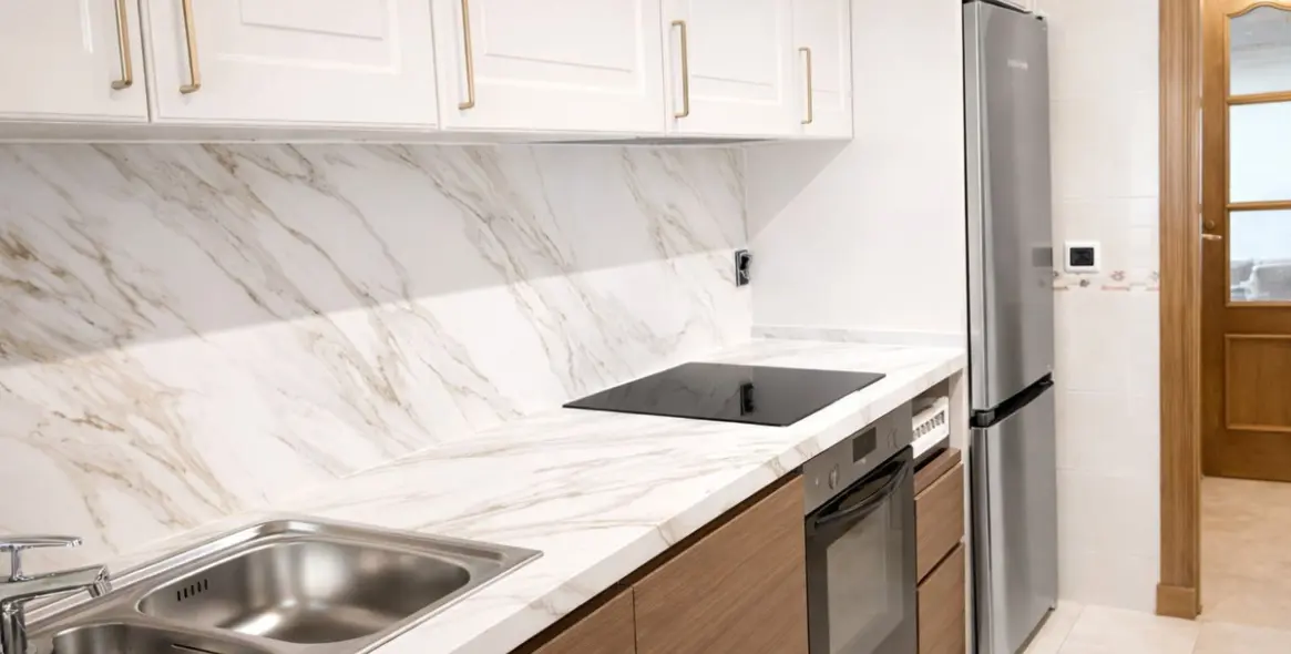 Краткосрочная аренда апартаментов на среднем этаже в Elviria 9