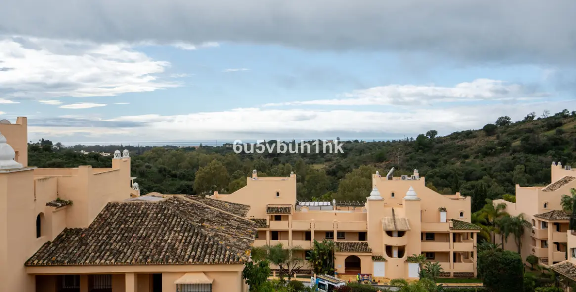 Долгосрочная аренда апартаментов на первом этаже в Marbella Este 18