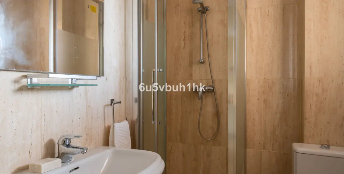 Долгосрочная аренда апартаментов на первом этаже в Marbella Este 28