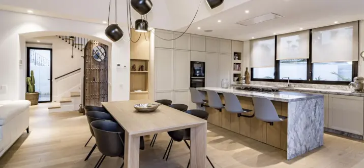 Long-term rent of detached villa in The Golden Mile 2