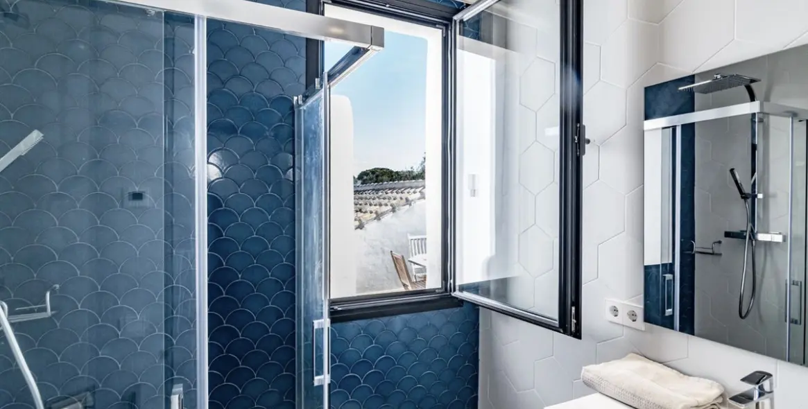 Long-term rent of detached villa in The Golden Mile 13