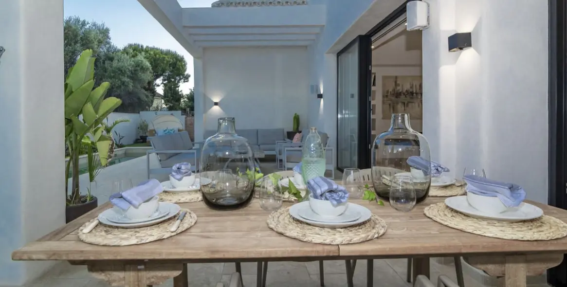 Long-term rent of detached villa in The Golden Mile 21