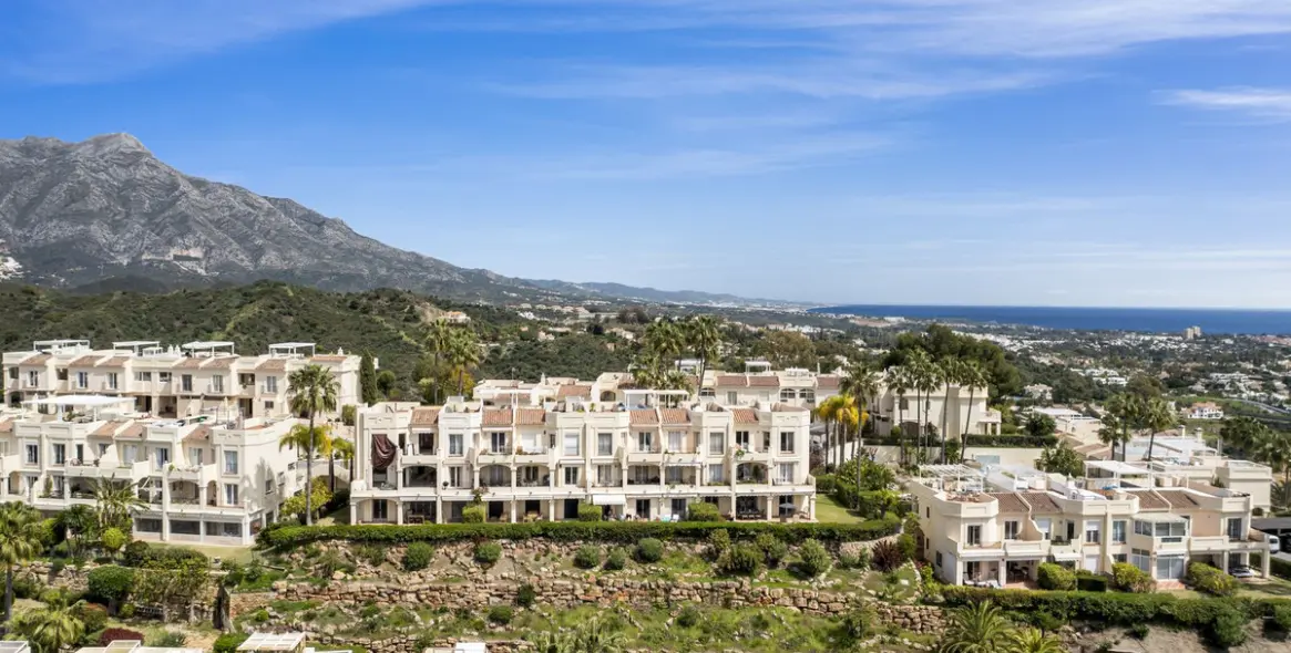 Long-term rent of ground floor apartment in Benahavís 2