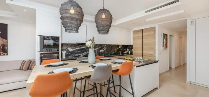 Долгосрочная аренда апартаментов на первом этаже в Puerto Banús 0