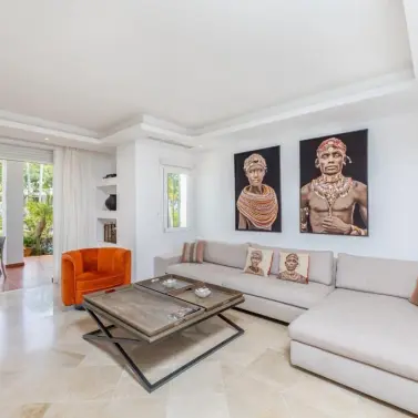 Долгосрочная аренда апартаментов на первом этаже в Puerto Banús