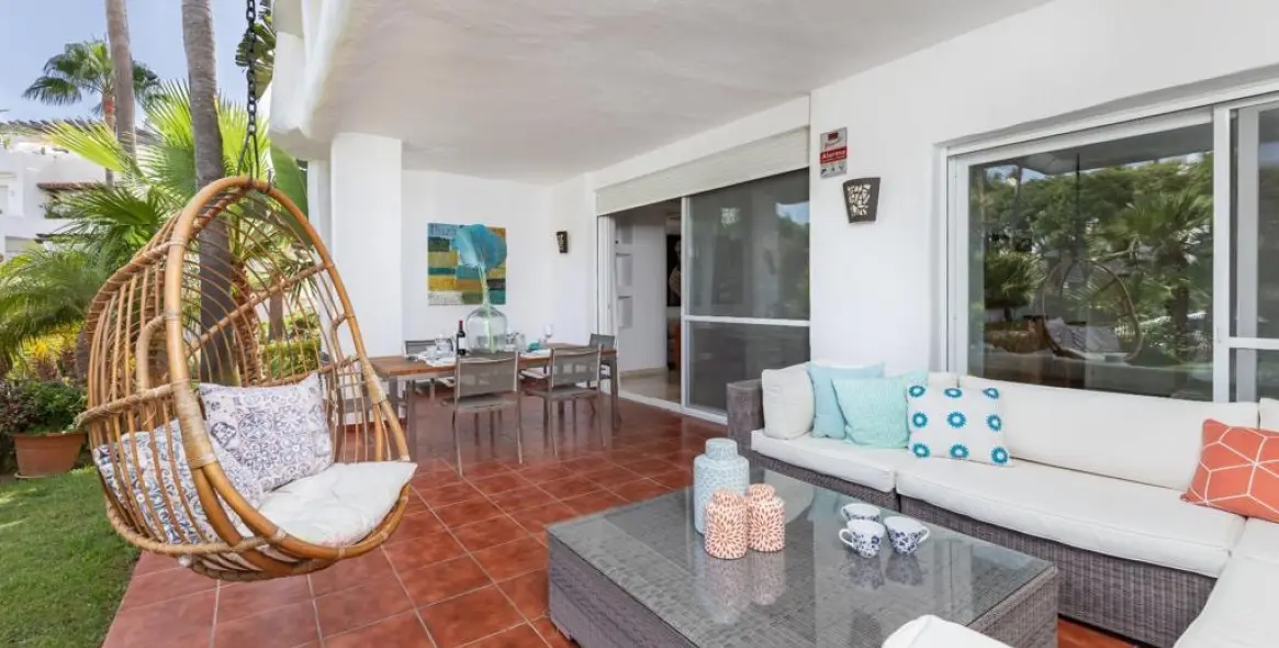 Долгосрочная аренда апартаментов на первом этаже в Puerto Banús 16