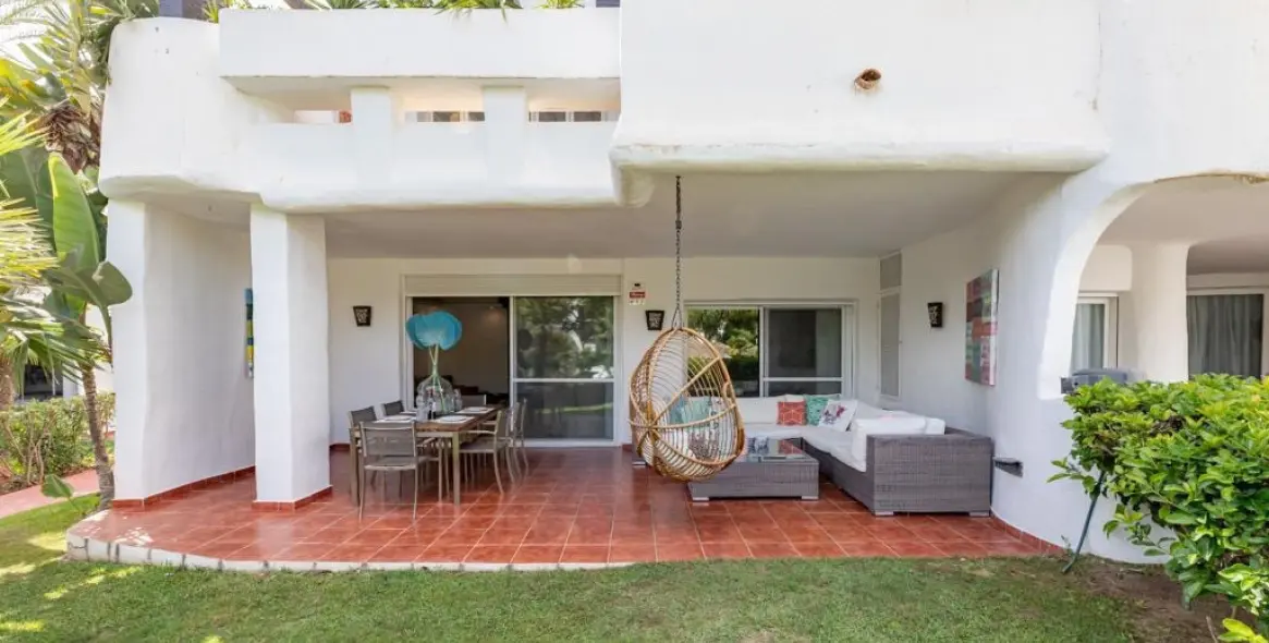 Долгосрочная аренда апартаментов на первом этаже в Puerto Banús 19