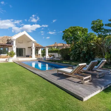 Long-term rent of detached villa in The Golden Mile