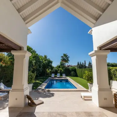 Long-term rent of detached villa in The Golden Mile