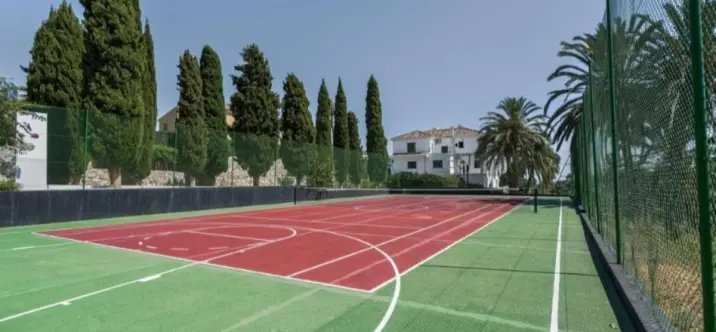 Alquiler a largo plazo de villa independiente en Nueva Andalucía 2