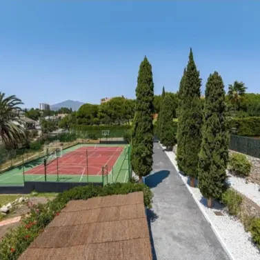 Alquiler a largo plazo de villa independiente en Nueva Andalucía