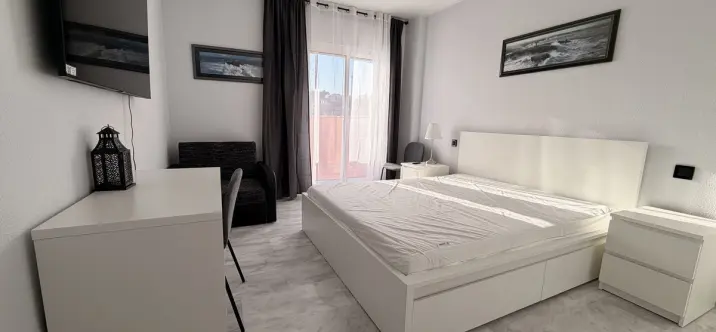 Продажа апартаментов на среднем этаже в Reserva de Marbella 2