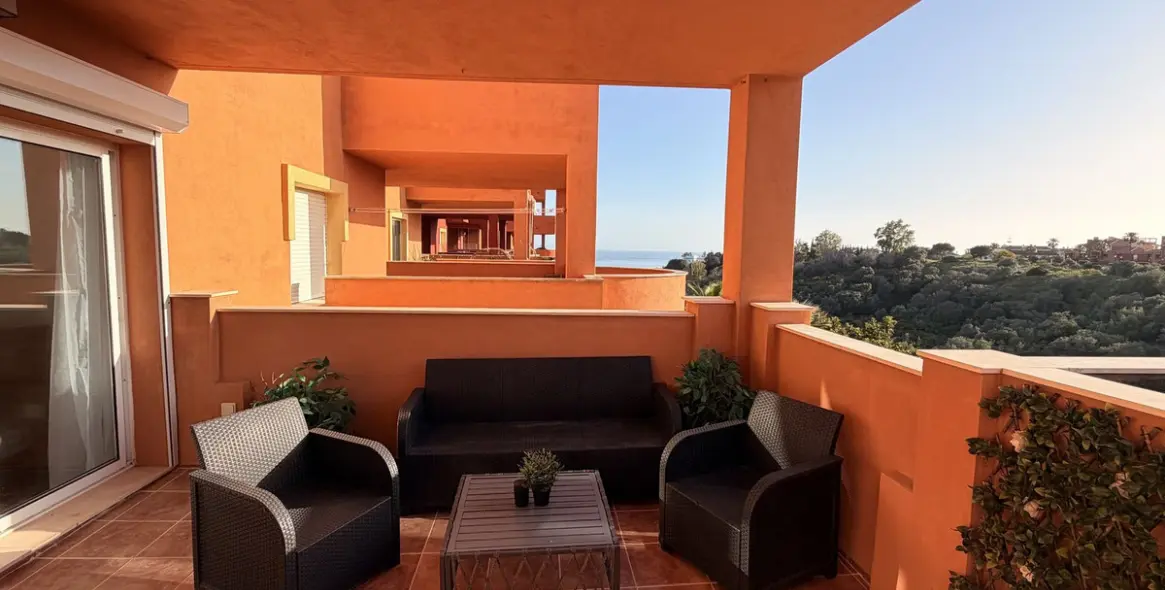 Продажа апартаментов на среднем этаже в Reserva de Marbella 9