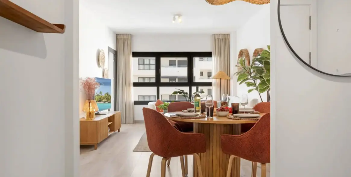 Sale of middle floor apartment in Estepona 5