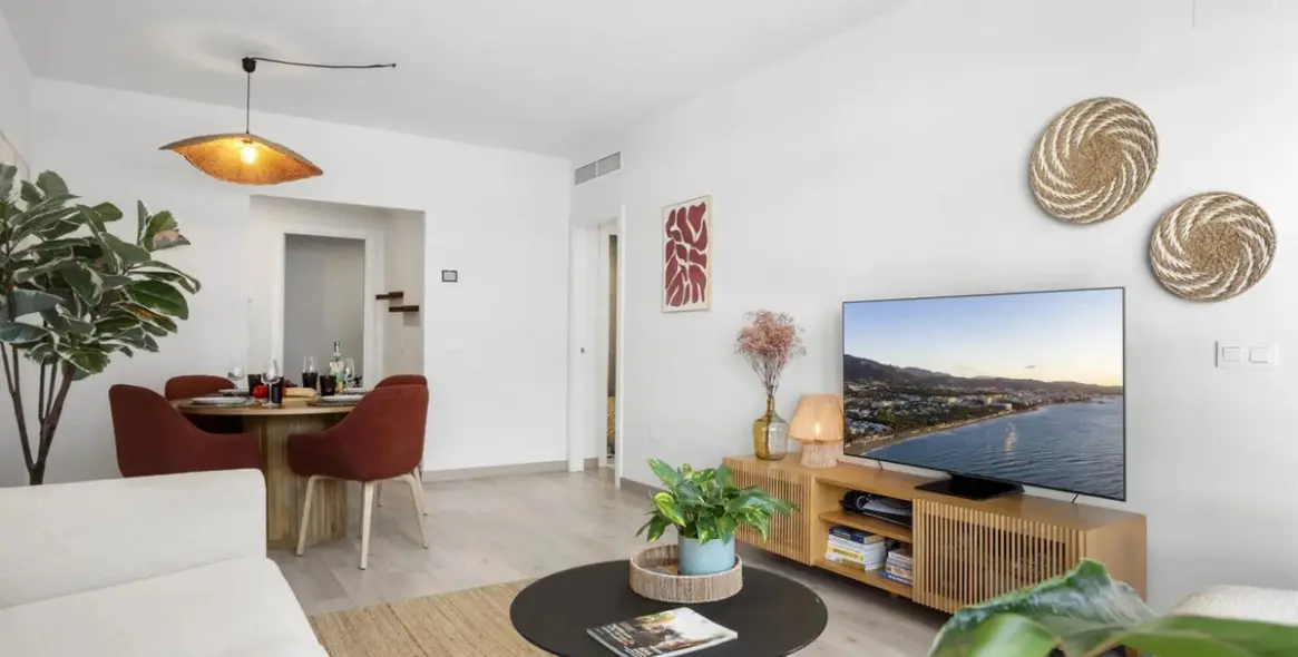 Sale of middle floor apartment in Estepona 6