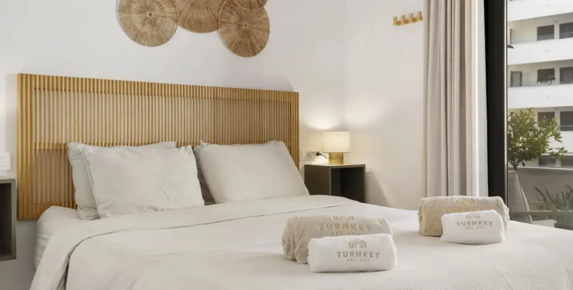 Sale of middle floor apartment in Estepona 10