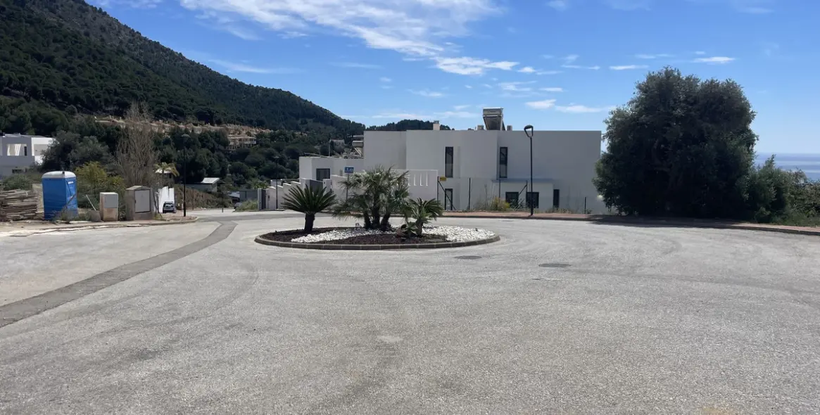 Продажа  жилого участка в Mijas 2