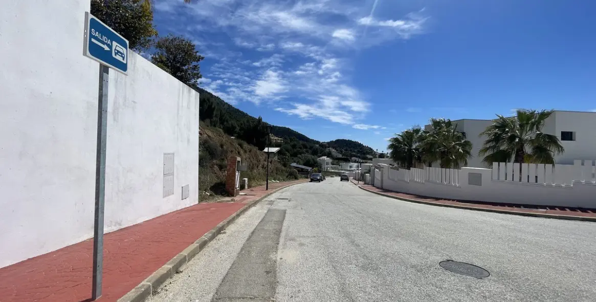 Продажа  жилого участка в Mijas 4