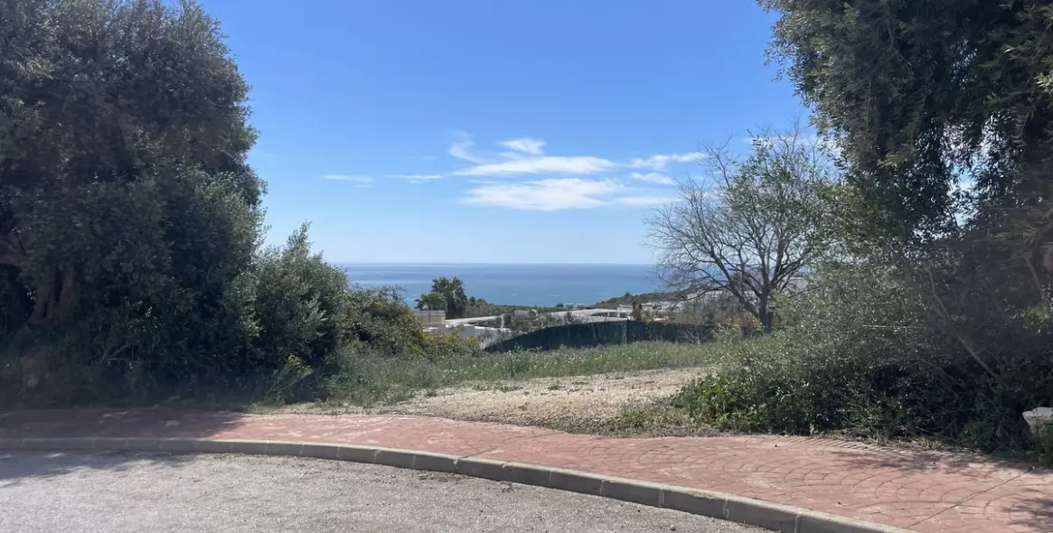 Venta de parcela residencial en Mijas 3